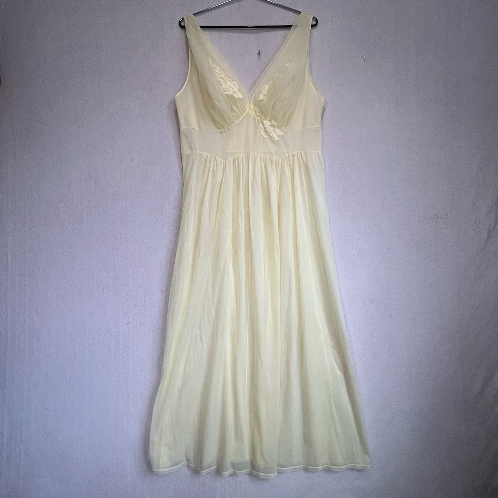 Vintage 50s Vanity Fair Yellow Chiffon Nightgown Boudoir Hollywood Pinup Sz 42